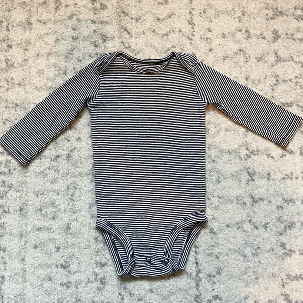 7/$20 | Striped long sleeve bodysuit